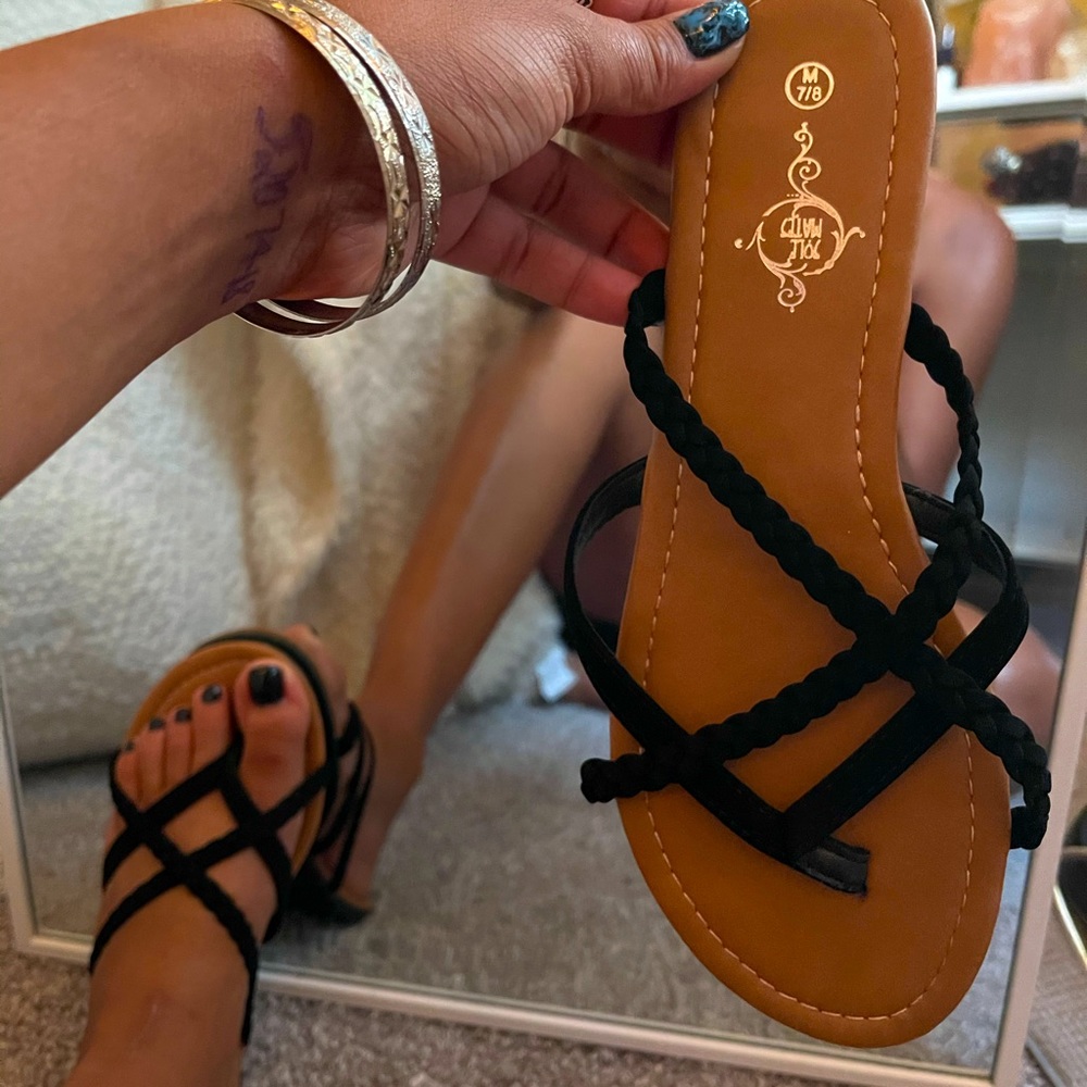 Black Braided Sandels